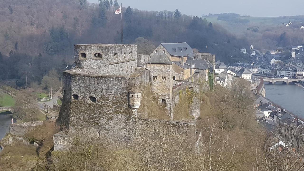 Au Pied Du Château Appartement