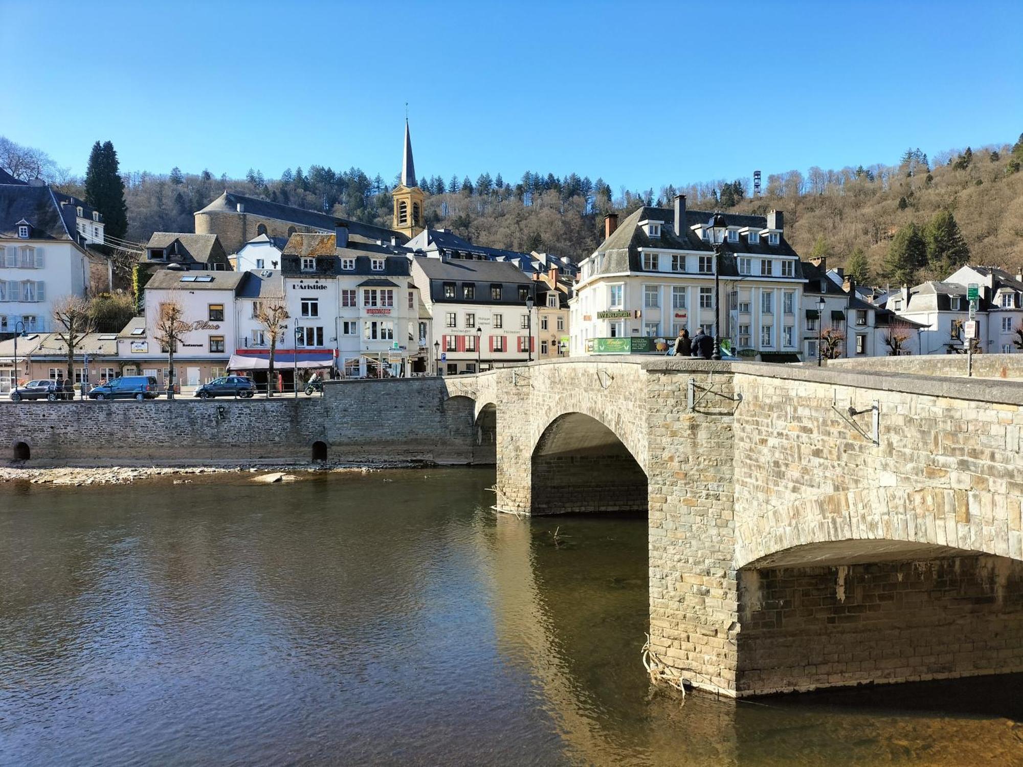 Au Pied Du Chateau Apartment Bouillon